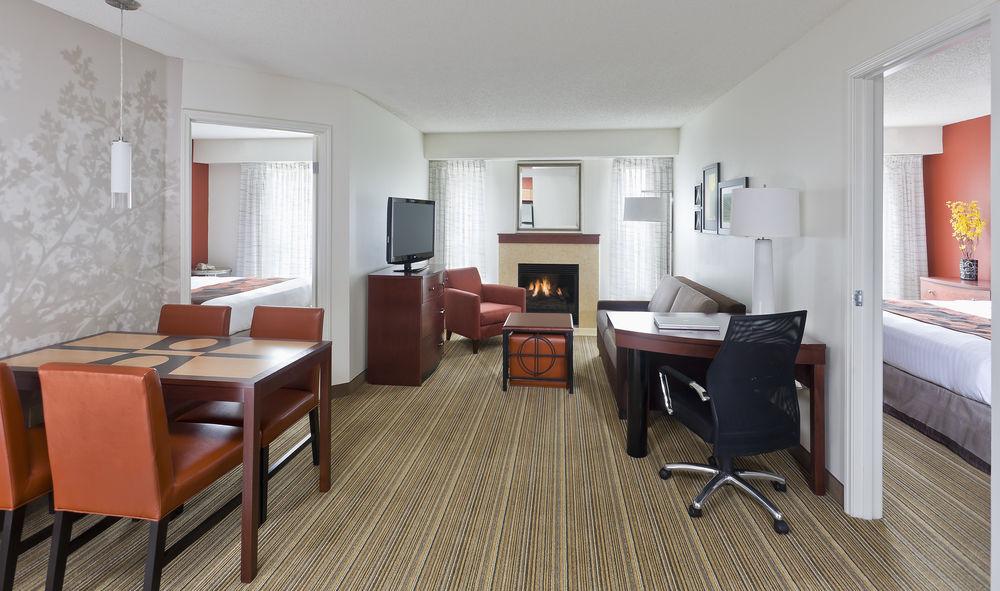 Residence Inn By Marriott Dallas Lewisville Bagian luar foto